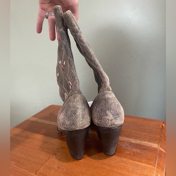 Anthropologie Seychelles Cowboy Boots Flowers Suede Western Country Size 9.5 - Picture 6 of 12